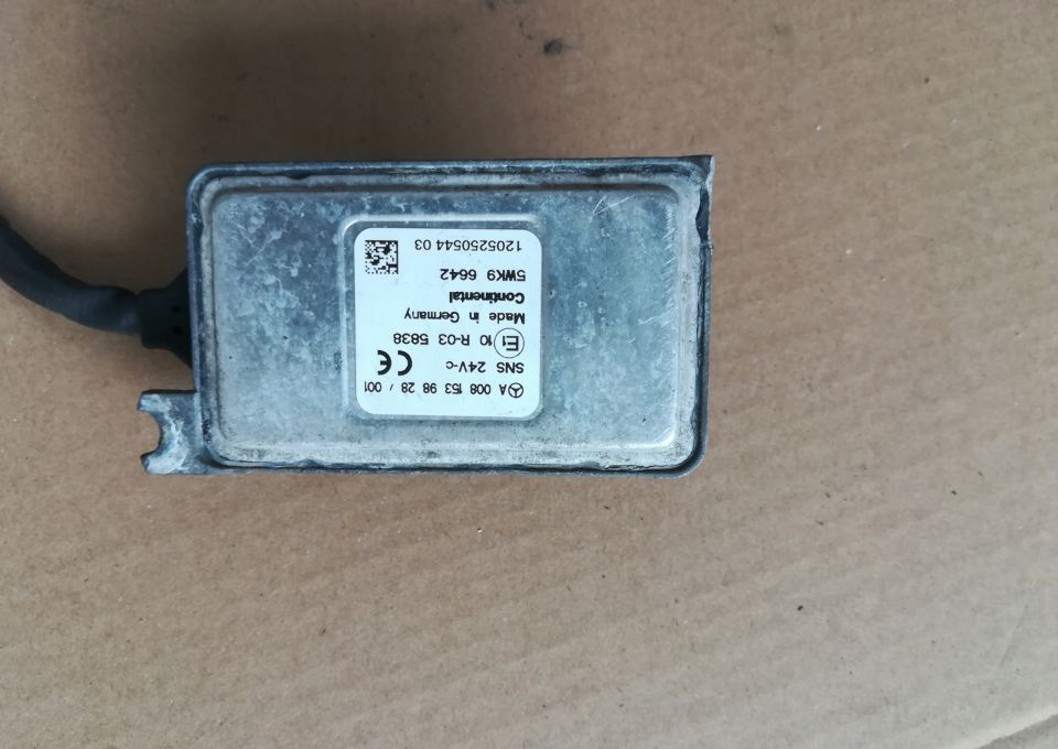 CZUJNIK NOX MERCEDES ACTROS A 0081539828 - Sensor: foto 1 CZUJNIK NOX MERCEDES ACTROS A 0081539828 - Sensor: foto 1