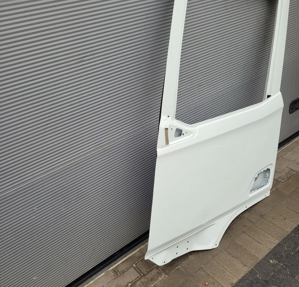 DRZWI DAF XG XG XF NM.LEWE ORYGINAŁ NIEMALOWANE CHWALIM116 - Porta e ricambi per Camion: foto 2 DRZWI DAF XG XG XF NM.LEWE ORYGINAŁ NIEMALOWANE CHWALIM116 - Porta e ricambi per Camion: foto 2