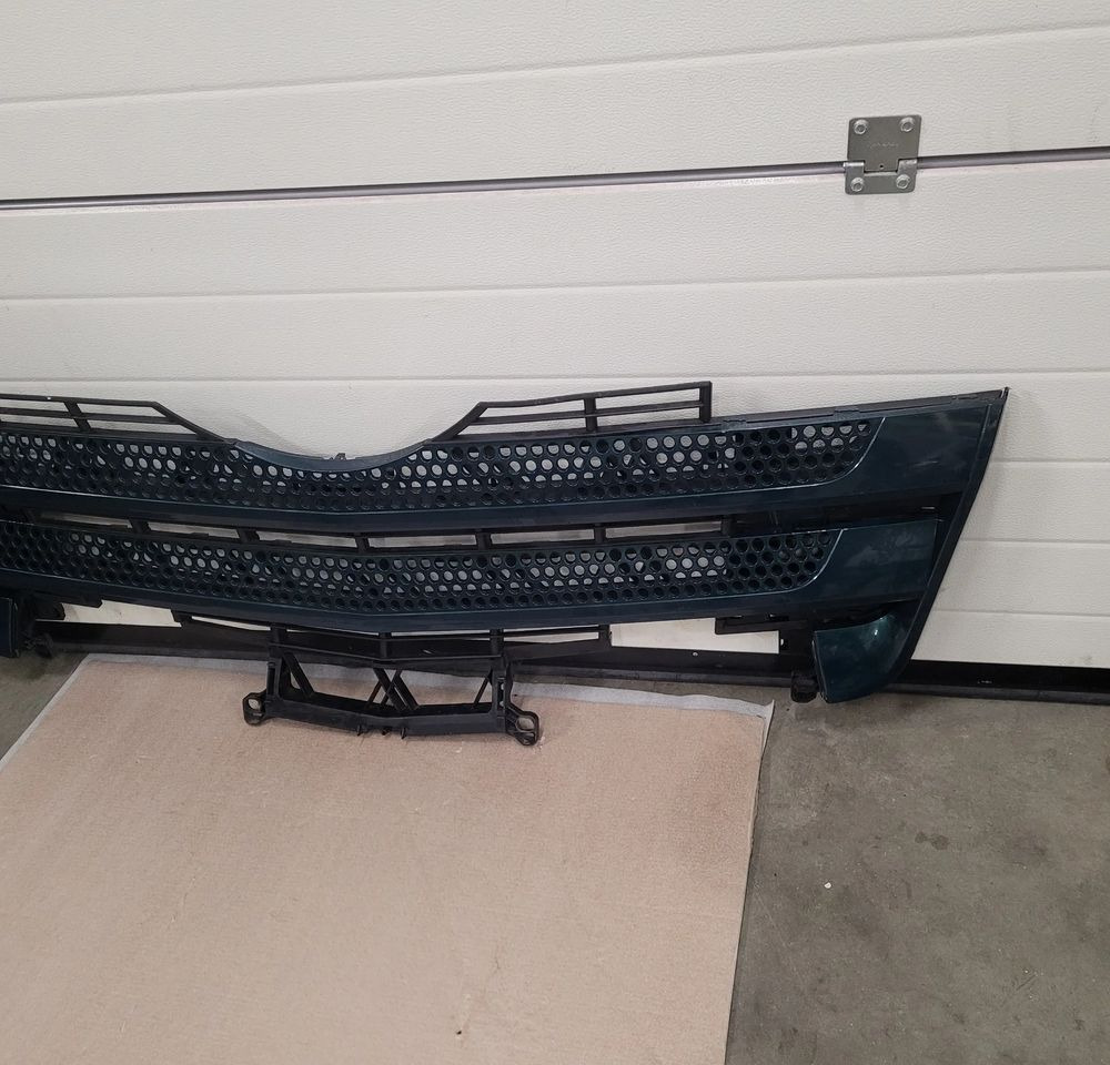 GRILL MERCEDES ACTROS MP4 ORYGINAŁ - Griglia radiatore per Camion: foto 2 GRILL MERCEDES ACTROS MP4 ORYGINAŁ - Griglia radiatore per Camion: foto 2