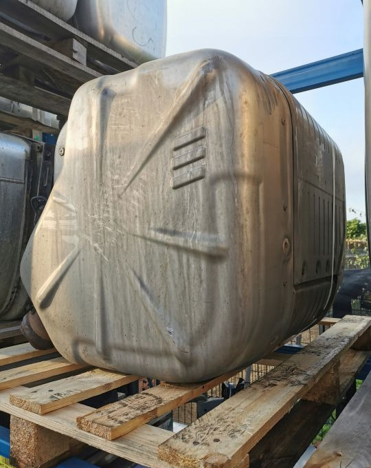 KATALIZATOR IVECO STRALIS HI WAY EURO6 - Convertitore catalitico per Camion: foto 2 KATALIZATOR IVECO STRALIS HI WAY EURO6 - Convertitore catalitico per Camion: foto 2