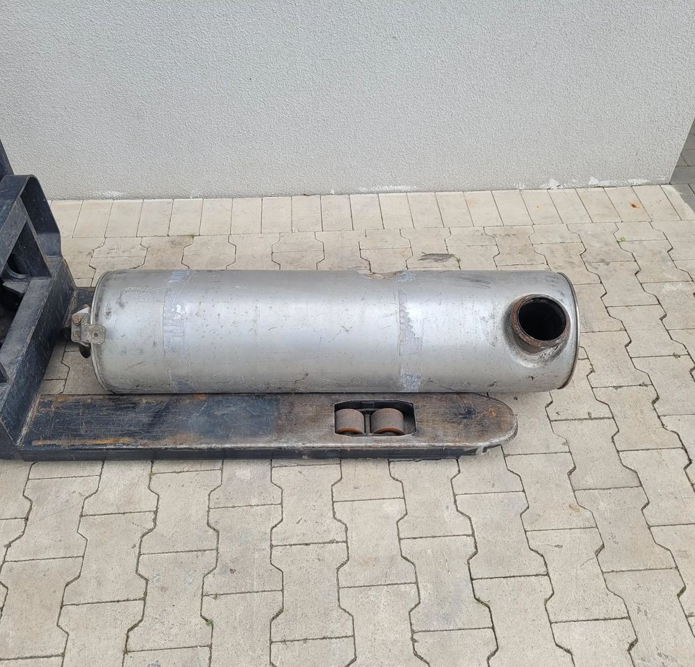KATALIZATOR RENAULT MIDLUM OM 21669950 - Convertitore catalitico per Camion: foto 1 KATALIZATOR RENAULT MIDLUM OM 21669950 - Convertitore catalitico per Camion: foto 1