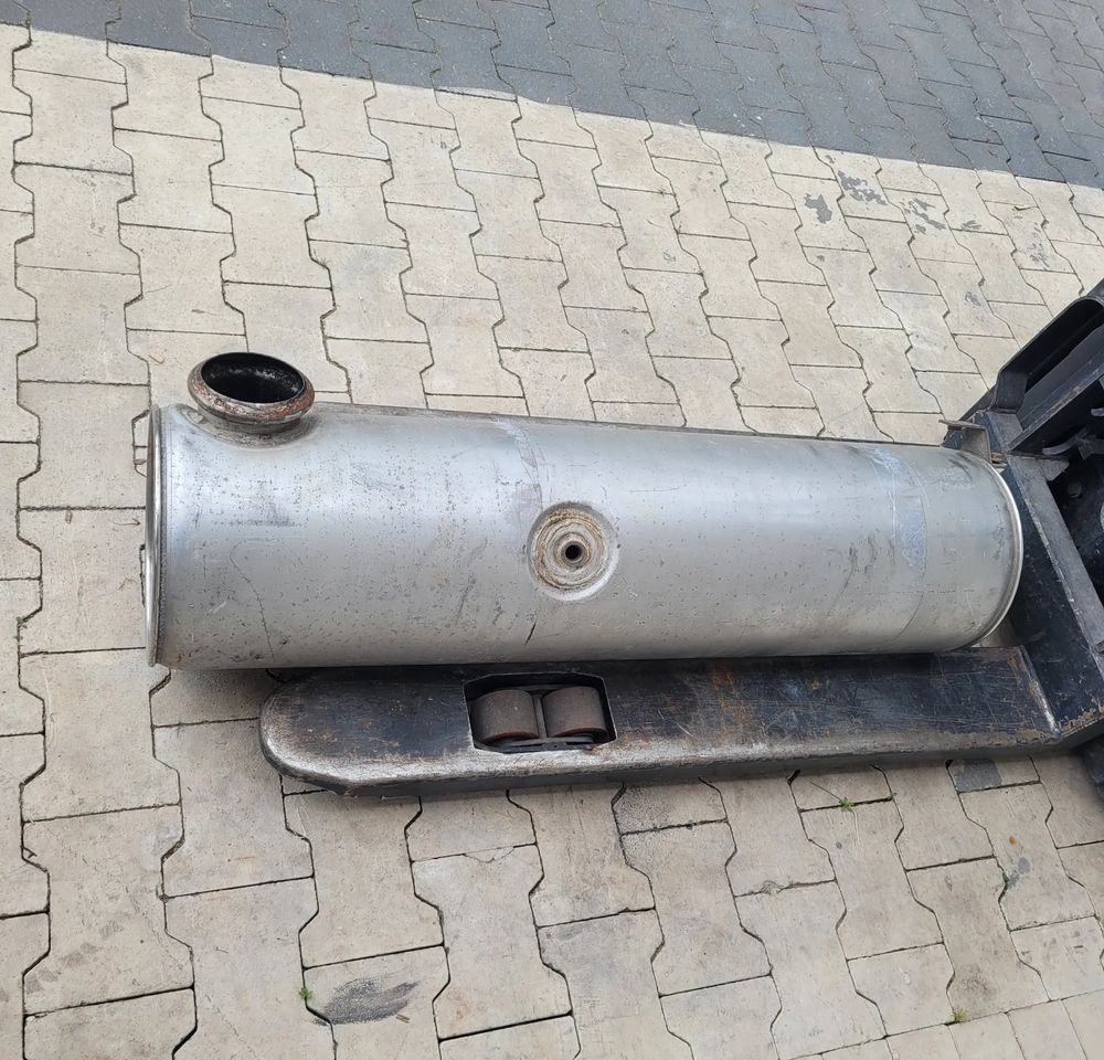 KATALIZATOR RENAULT MIDLUM OM 21669950 - Convertitore catalitico per Camion: foto 2 KATALIZATOR RENAULT MIDLUM OM 21669950 - Convertitore catalitico per Camion: foto 2