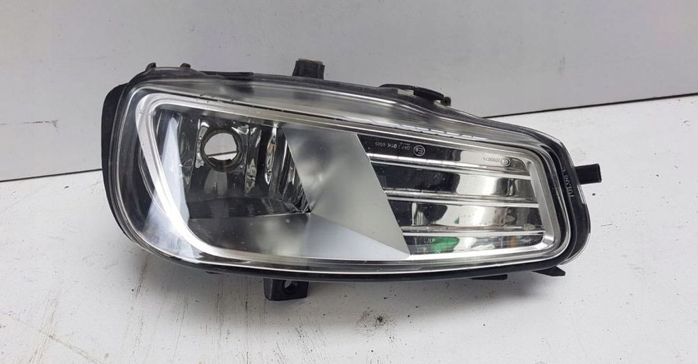 LAMPA HALOGEN MERCEDES ANTOS A9608201956 - Fanale per Camion: foto 1 LAMPA HALOGEN MERCEDES ANTOS A9608201956 - Fanale per Camion: foto 1