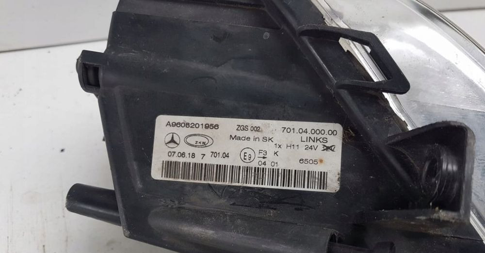 LAMPA HALOGEN MERCEDES ANTOS A9608201956 - Fanale per Camion: foto 3 LAMPA HALOGEN MERCEDES ANTOS A9608201956 - Fanale per Camion: foto 3