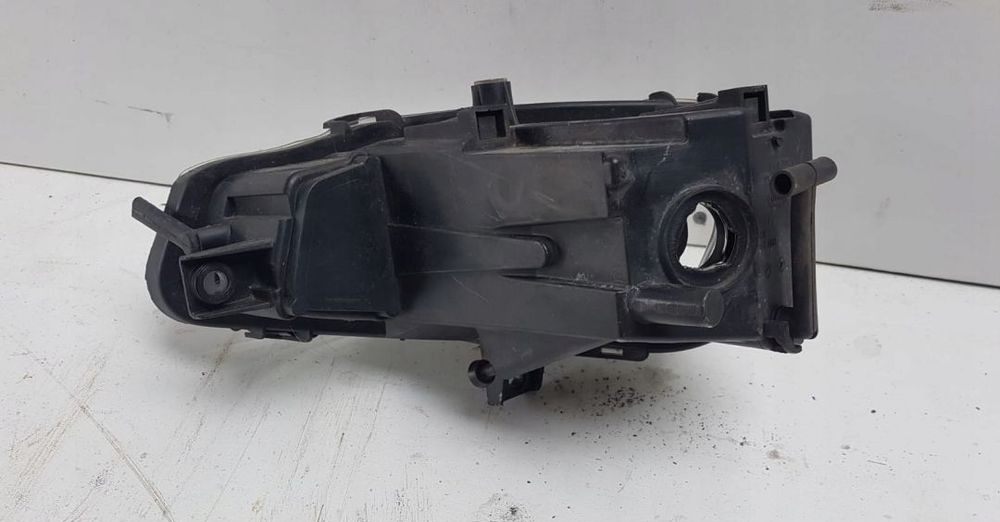LAMPA HALOGEN MERCEDES ANTOS A9608201956 - Fanale per Camion: foto 2 LAMPA HALOGEN MERCEDES ANTOS A9608201956 - Fanale per Camion: foto 2