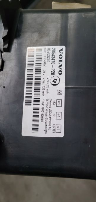 LICZNIK VOLVO FH FM 20543470 - Cruscotto per Camion: foto 2 LICZNIK VOLVO FH FM 20543470 - Cruscotto per Camion: foto 2