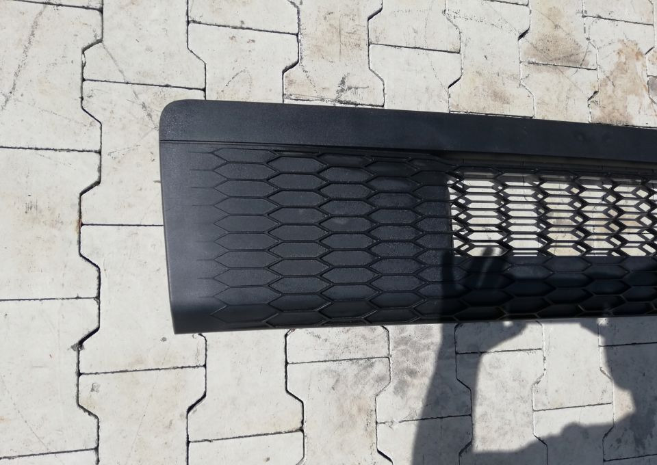 MASKA GRILL ATRAPA VOLVO FL FE 82523575 NOWY ORYG. - Griglia radiatore per Camion: foto 2 MASKA GRILL ATRAPA VOLVO FL FE 82523575 NOWY ORYG. - Griglia radiatore per Camion: foto 2