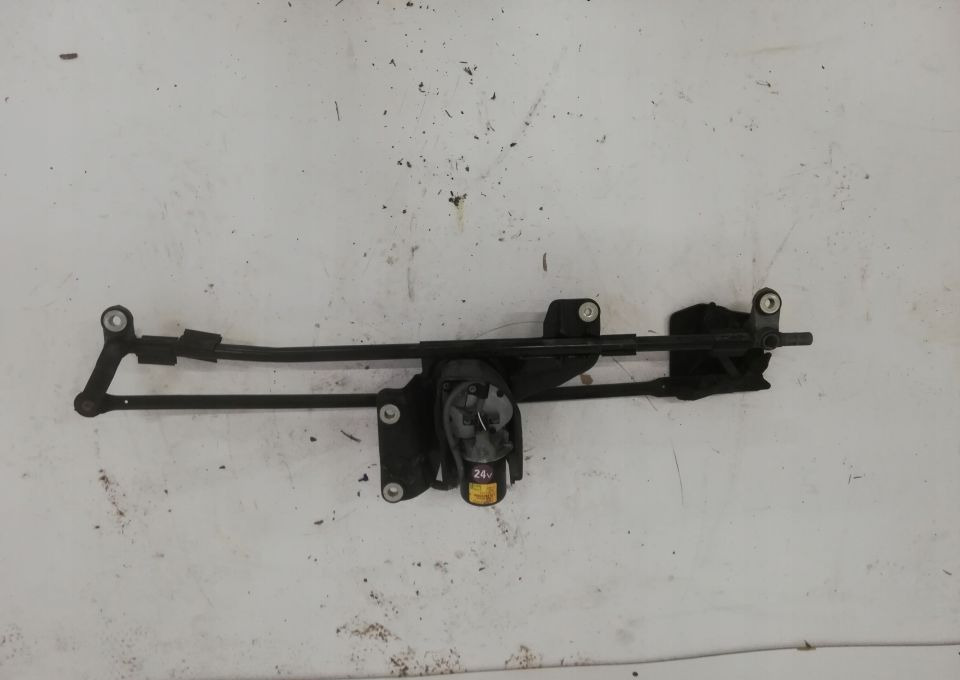 MECHANIZM WYCIERACZEK VOLVO FL EURO6 SPRAWNY - Tergicristallo per Camion: foto 1 MECHANIZM WYCIERACZEK VOLVO FL EURO6 SPRAWNY - Tergicristallo per Camion: foto 1
