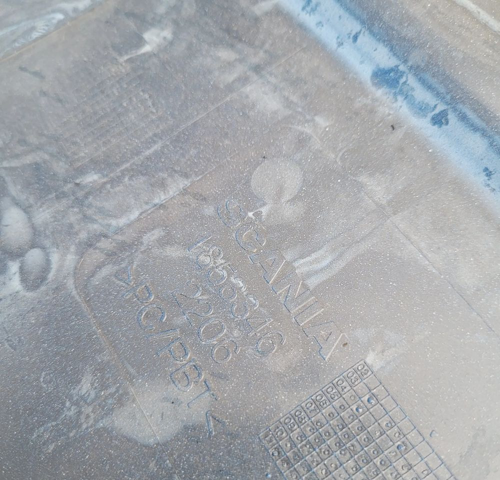 NAROZNIK ZDERZAKA SCANIA R ORYGINAŁ NOWY LH 1853346 CHWALIM116 - Paraurto per Camion: foto 3 NAROZNIK ZDERZAKA SCANIA R ORYGINAŁ NOWY LH 1853346 CHWALIM116 - Paraurto per Camion: foto 3