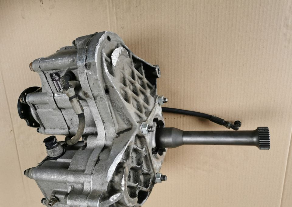 PRZYSTAWKA PTO MERCEDES ACTROS PZB 11098818 - Trasmissione per Camion: foto 2 PRZYSTAWKA PTO MERCEDES ACTROS PZB 11098818 - Trasmissione per Camion: foto 2