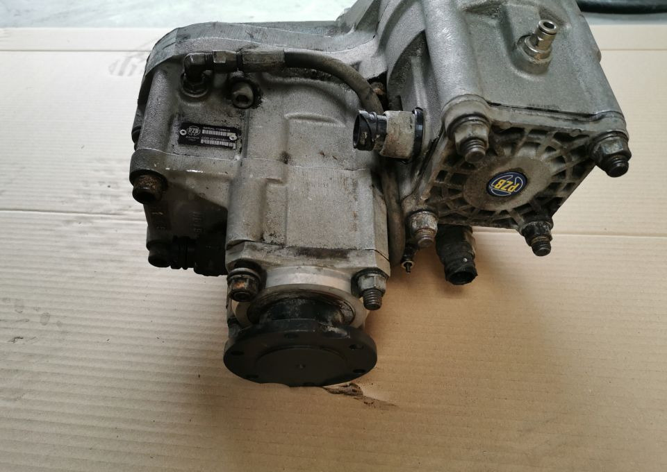 PRZYSTAWKA PTO MERCEDES ACTROS PZB 11098818 - Trasmissione per Camion: foto 3 PRZYSTAWKA PTO MERCEDES ACTROS PZB 11098818 - Trasmissione per Camion: foto 3