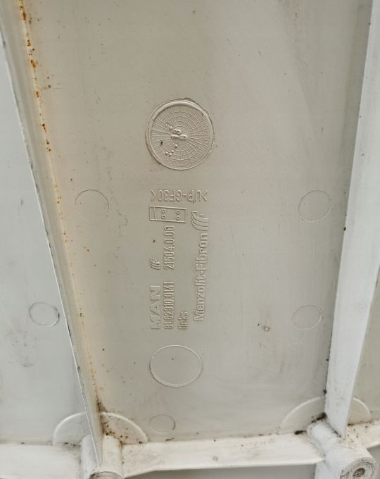 SPOJLER KOSA OWIEWKA MAN TGX XXL LH. RAL 9010 - Aero kit/ Spoiler per Camion: foto 4 SPOJLER KOSA OWIEWKA MAN TGX XXL LH. RAL 9010 - Aero kit/ Spoiler per Camion: foto 4