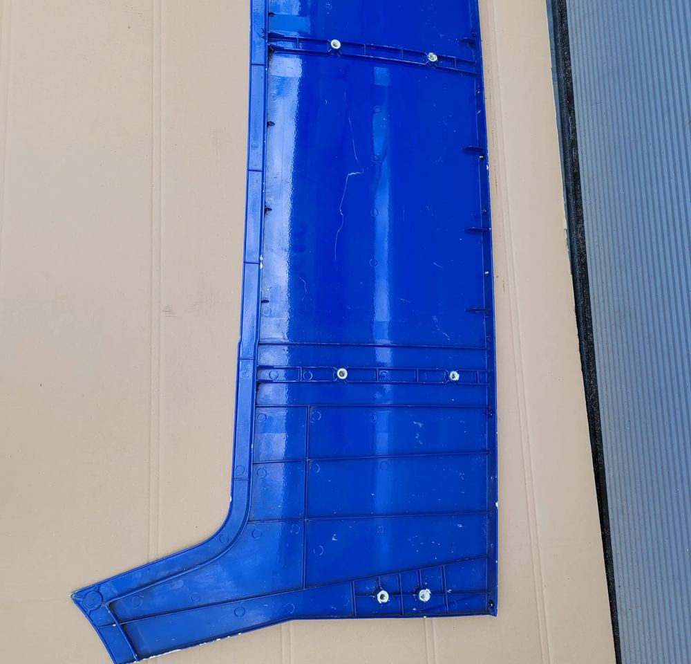 SPOJLER ZAKABINOWY IVECO S WAY RH ORYGINAŁ CHWALIM116 - Aero kit/ Spoiler per Camion: foto 5 SPOJLER ZAKABINOWY IVECO S WAY RH ORYGINAŁ CHWALIM116 - Aero kit/ Spoiler per Camion: foto 5