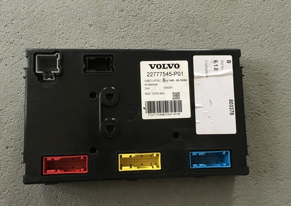 STEROWNIK KOMPUTER VOLVO 73707684 24V VMCU E13 - ECU per Camion: foto 2 STEROWNIK KOMPUTER VOLVO 73707684 24V VMCU E13 - ECU per Camion: foto 2