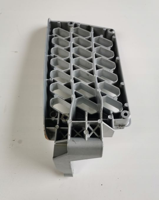 STOPIEŃ DOLNY VOLVO FH4 LEWY. - Gradino sottoscocca per Camion: foto 2 STOPIEŃ DOLNY VOLVO FH4 LEWY. - Gradino sottoscocca per Camion: foto 2