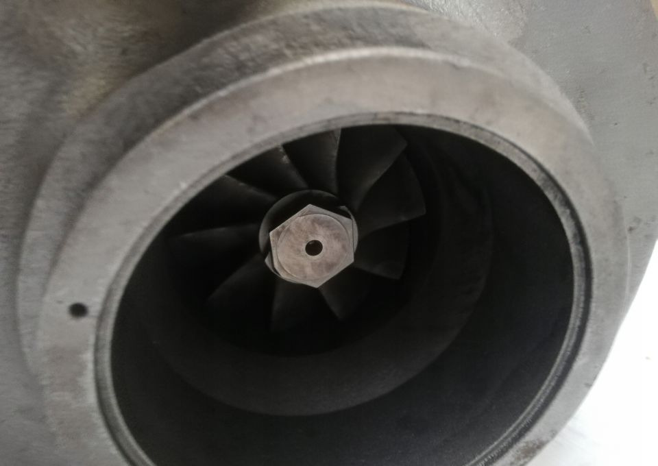 TURBINA IVECO STRALIS HI WAY 500060568 - Turbocompressore per Camion: foto 2 TURBINA IVECO STRALIS HI WAY 500060568 - Turbocompressore per Camion: foto 2