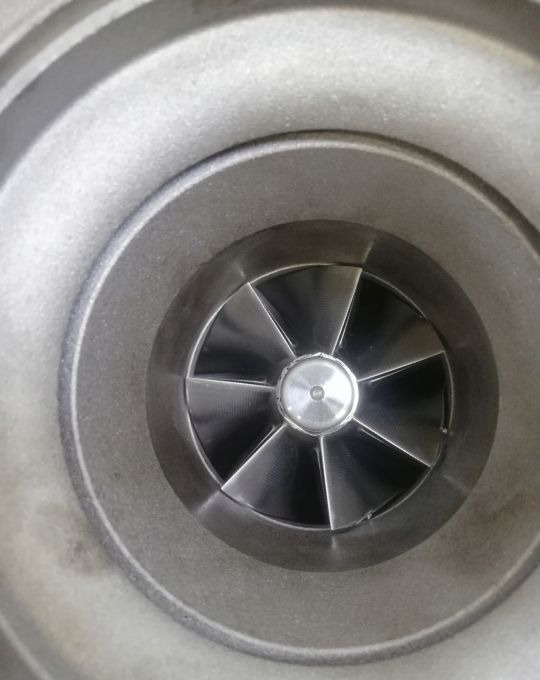 TURBINA IVECO STRALIS HI WAY 500060568 - Turbocompressore per Camion: foto 4 TURBINA IVECO STRALIS HI WAY 500060568 - Turbocompressore per Camion: foto 4