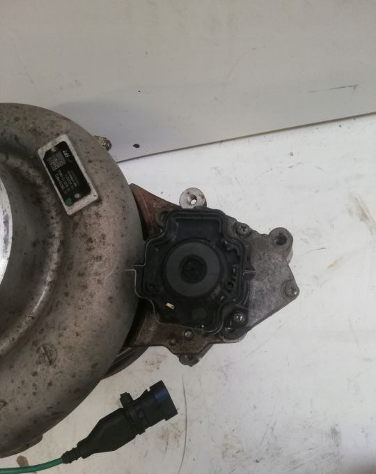 TURBINA IVECO STRALIS HI WAY 5801519872 - Turbocompressore per Camion: foto 3 TURBINA IVECO STRALIS HI WAY 5801519872 - Turbocompressore per Camion: foto 3