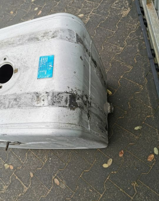 ZBIORNIK OLEJU HYVA OM 14018231 - Serbatoio idraulico per Camion: foto 5 ZBIORNIK OLEJU HYVA OM 14018231 - Serbatoio idraulico per Camion: foto 5