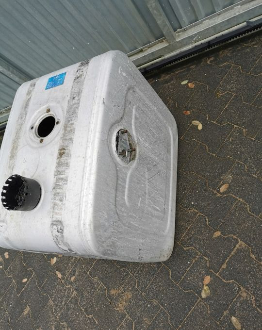 ZBIORNIK OLEJU HYVA OM 14018231 - Serbatoio idraulico per Camion: foto 2 ZBIORNIK OLEJU HYVA OM 14018231 - Serbatoio idraulico per Camion: foto 2