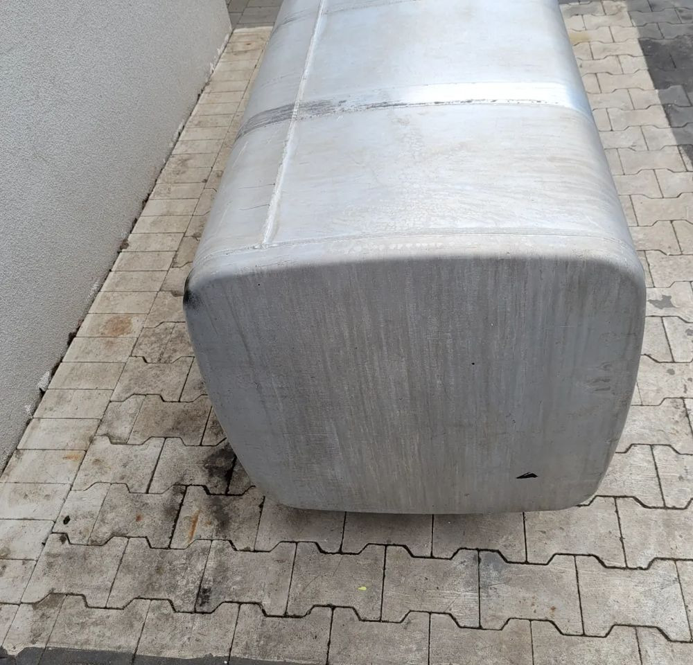ZBIORNIK PALIWA DAF XF 1000L 225X70X70CM. - Serbatoio carburante per Camion: foto 3 ZBIORNIK PALIWA DAF XF 1000L 225X70X70CM. - Serbatoio carburante per Camion: foto 3