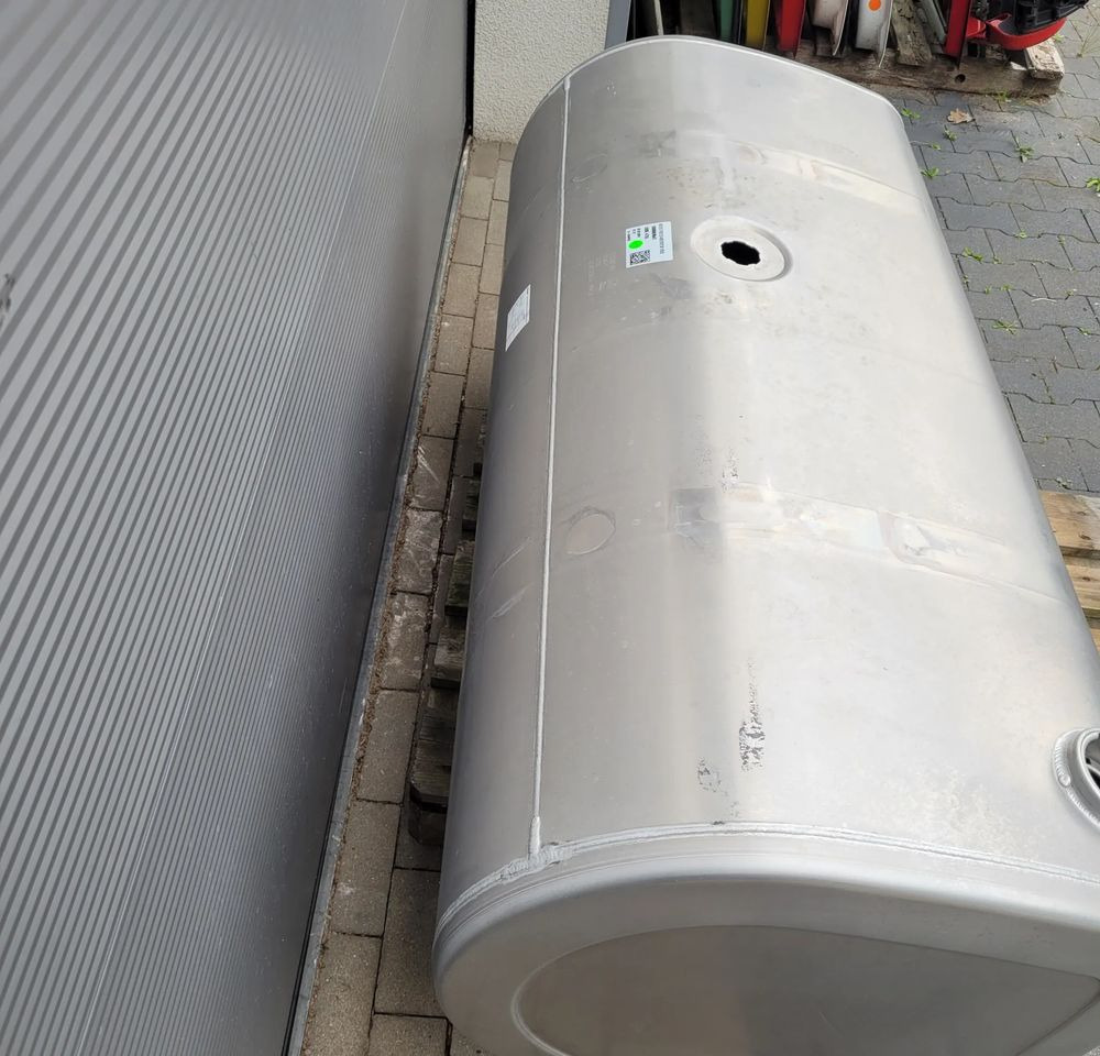 ZBIORNIK PALIWA VOLVO FH4 FH5 GAMA 150X55X68 CM 475L 22038784 CHWALIM116 - Sistema di alimentazione per Camion: foto 5 ZBIORNIK PALIWA VOLVO FH4 FH5 GAMA 150X55X68 CM 475L 22038784 CHWALIM116 - Sistema di alimentazione per Camion: foto 5