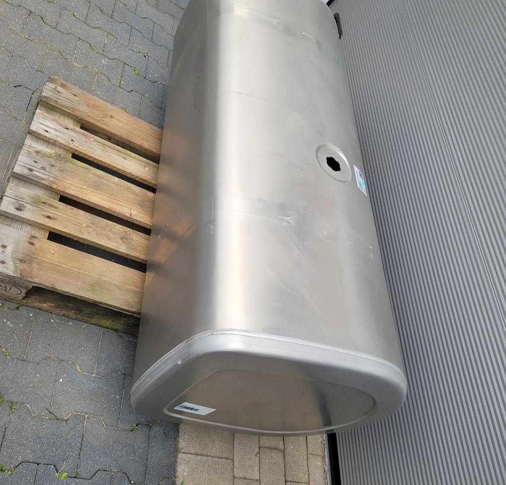 ZBIORNIK PALIWA VOLVO FH4 FH5 GAMA 160x55x68cm 505L 21516480 CHWALIM116 - Serbatoio carburante per Camion: foto 3 ZBIORNIK PALIWA VOLVO FH4 FH5 GAMA 160x55x68cm 505L 21516480 CHWALIM116 - Serbatoio carburante per Camion: foto 3