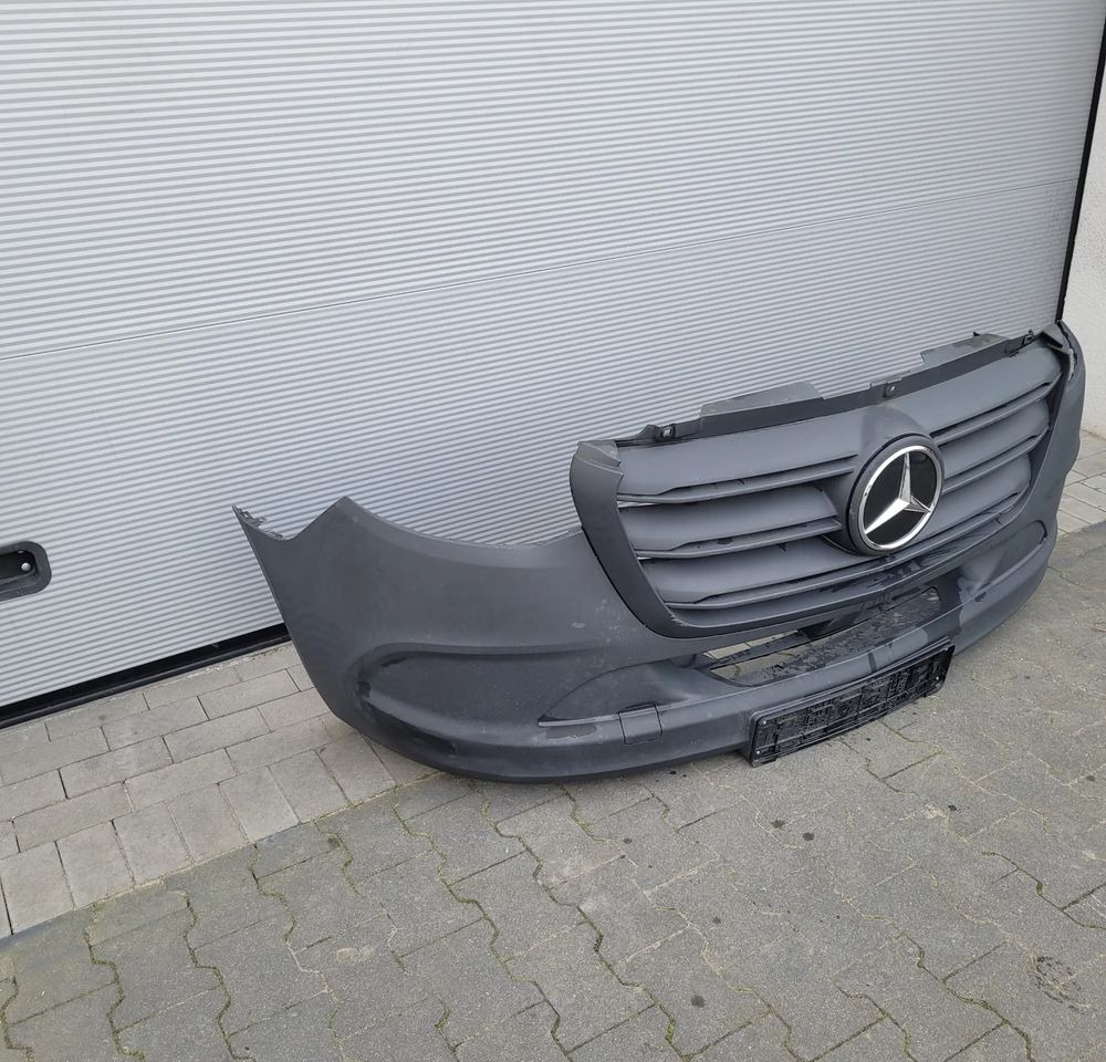 ZDERZAK MERCEDES E SPRINTER W907 - Paraurto per Furgone: foto 4 ZDERZAK MERCEDES E SPRINTER W907 - Paraurto per Furgone: foto 4
