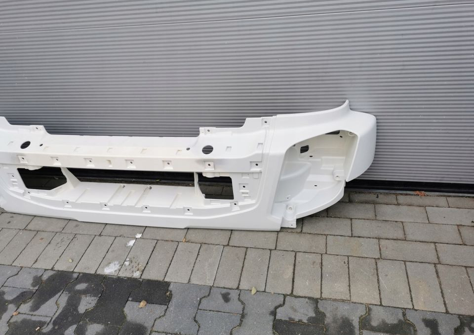 ZDERZAK VOLVO FL E6 NOWY ORYGINAŁ 82639926 - Paraurto per Camion: foto 2 ZDERZAK VOLVO FL E6 NOWY ORYGINAŁ 82639926 - Paraurto per Camion: foto 2