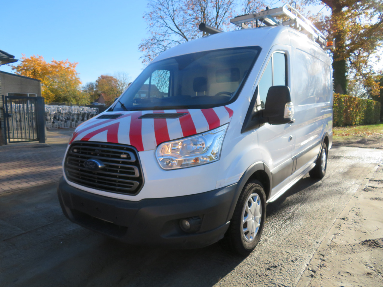 Ford Transit 2.0TDCi - L2H2 - Furgone chiuso: foto 3 Ford Transit 2.0TDCi - L2H2 - Furgone chiuso: foto 3
