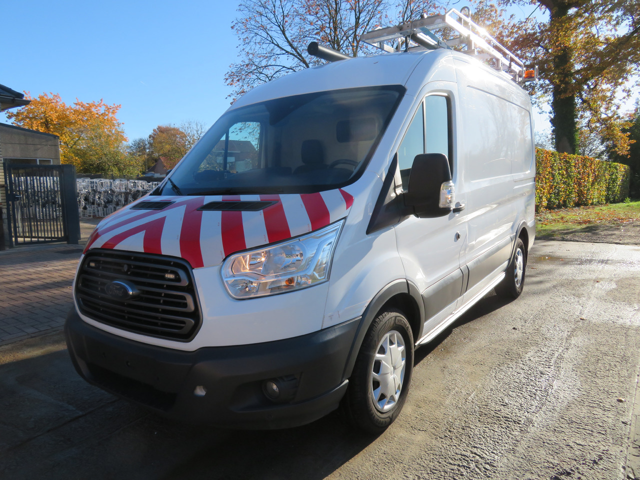 Ford Transit 2.0TDCi - L2H2 - Furgone chiuso: foto 3 Ford Transit 2.0TDCi - L2H2 - Furgone chiuso: foto 3