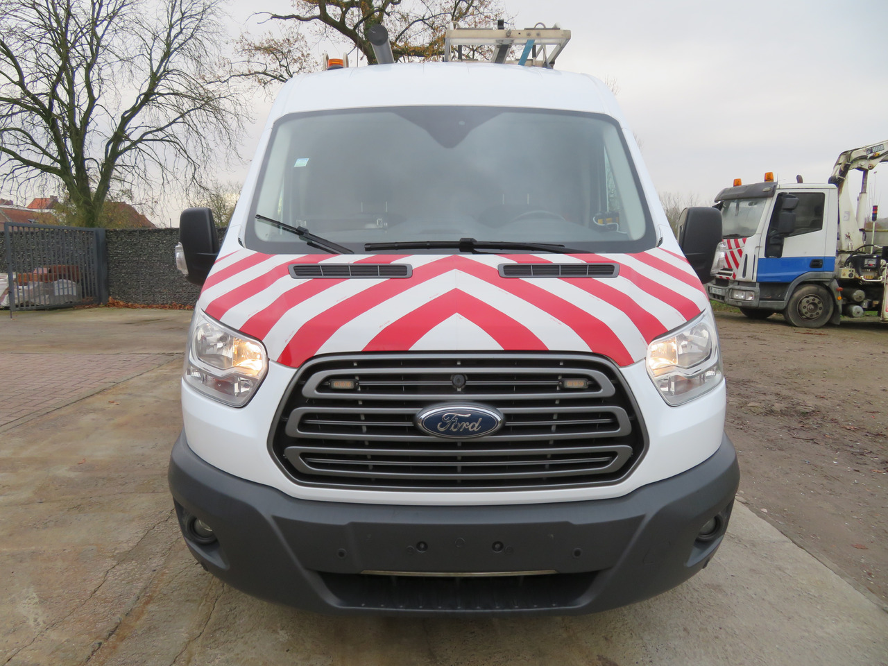 Ford Transit 2.0TDCi - L2H2 - Furgone chiuso: foto 2 Ford Transit 2.0TDCi - L2H2 - Furgone chiuso: foto 2