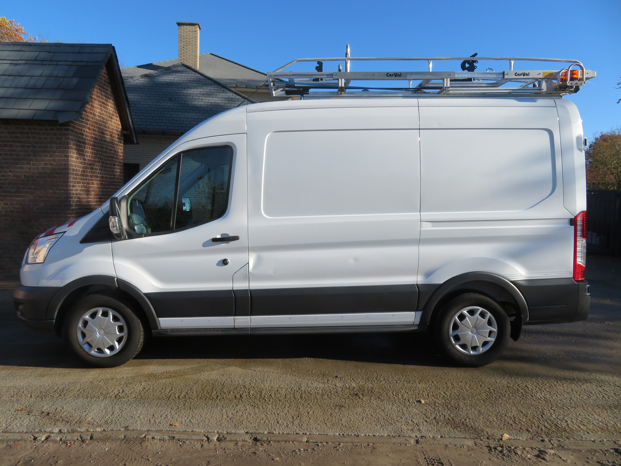 Ford Transit 2.0TDCi - L2H2 - Furgone chiuso: foto 4 Ford Transit 2.0TDCi - L2H2 - Furgone chiuso: foto 4