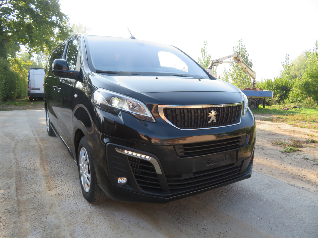 Peugeot Expert 2.0 BlueHDi - L3 - Automaat - Furgone chiuso: foto 1 Peugeot Expert 2.0 BlueHDi - L3 - Automaat - Furgone chiuso: foto 1