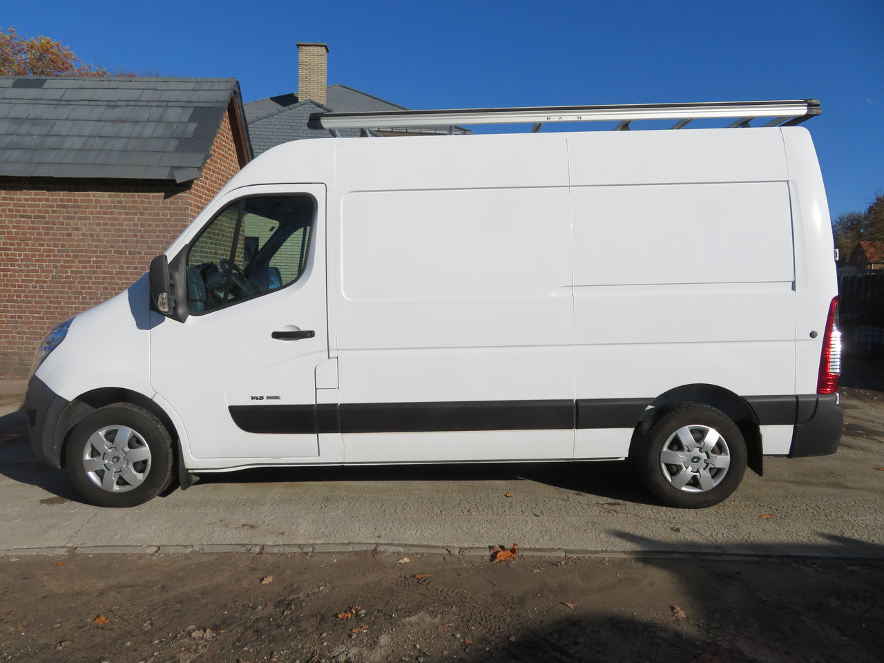 Renault Master 2.3dCi - L2H2 - Furgone chiuso: foto 4 Renault Master 2.3dCi - L2H2 - Furgone chiuso: foto 4