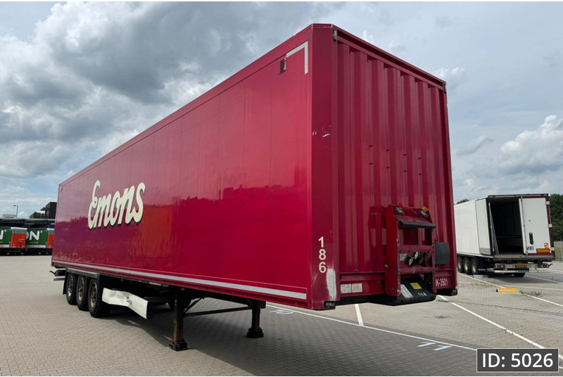 Krone SD / Disk brakes / Double stock - Semirimorchio furgonato: foto 4 Krone SD / Disk brakes / Double stock - Semirimorchio furgonato: foto 4