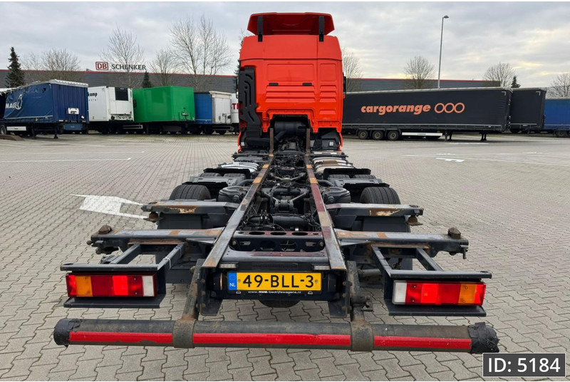 MAN TGX 24.420 XLX, Euro 6, BDF / 6x2 / Retarder / Low KM, Intarder - Autocarro portacontainer/ Caisse interchangeable: foto 4 MAN TGX 24.420 XLX, Euro 6, BDF / 6x2 / Retarder / Low KM, Intarder - Autocarro portacontainer/ Caisse interchangeable: foto 4