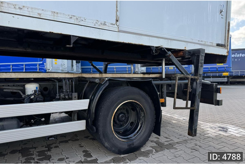 Mercedes-Benz Atego 816 Day Cab, Euro 5, BDF / EPS automatic / standklima / Hydraulic system - Autocarro portacontainer/ Caisse interchangeable: foto 5 Mercedes-Benz Atego 816 Day Cab, Euro 5, BDF / EPS automatic / standklima / Hydraulic system - Autocarro portacontainer/ Caisse interchangeable: foto 5