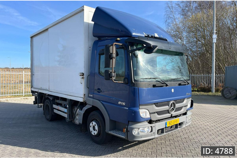 Mercedes-Benz Atego 816 Day Cab, Euro 5, BDF / EPS automatic / standklima / Hydraulic system - Autocarro portacontainer/ Caisse interchangeable: foto 4 Mercedes-Benz Atego 816 Day Cab, Euro 5, BDF / EPS automatic / standklima / Hydraulic system - Autocarro portacontainer/ Caisse interchangeable: foto 4