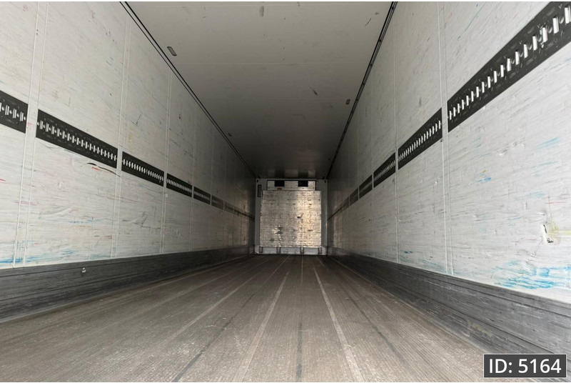 Schmitz Cargobull SKO 24 / Disk brakes / Carrier Vector 1550 / Palletbox - Semirimorchio frigorifero: foto 5 Schmitz Cargobull SKO 24 / Disk brakes / Carrier Vector 1550 / Palletbox - Semirimorchio frigorifero: foto 5