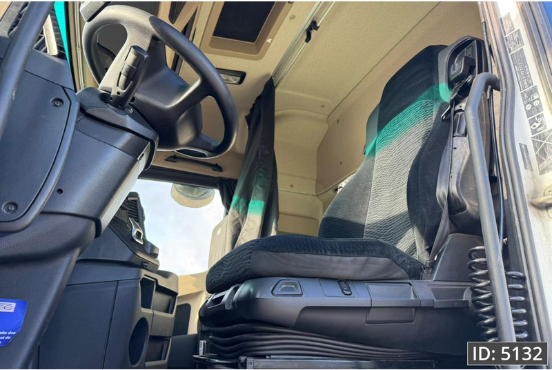 Mercedes-Benz Actros 1848 BigSpace, Euro 6, / Retarder / Standklima / Hydraulics / MP5, Intarder - Trattore stradale: foto 5 Mercedes-Benz Actros 1848 BigSpace, Euro 6, / Retarder / Standklima / Hydraulics / MP5, Intarder - Trattore stradale: foto 5