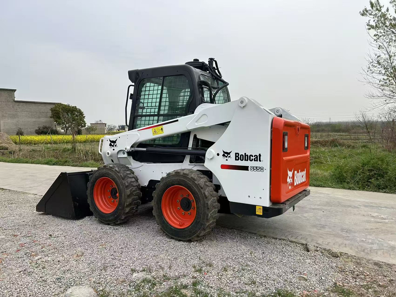 BOBCAT Skid Steer Loader S550 - Minipala: foto 3 BOBCAT Skid Steer Loader S550 - Minipala: foto 3