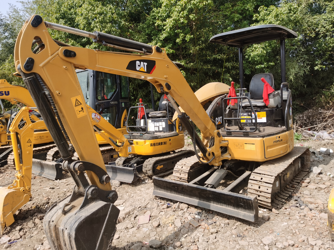 CATERPILLAR 303ECR - Miniescavatore: foto 1 CATERPILLAR 303ECR - Miniescavatore: foto 1