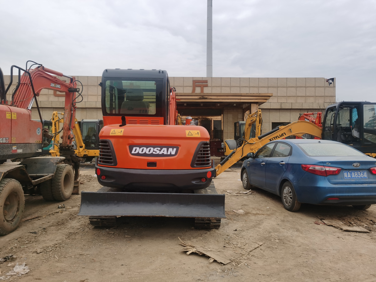 DOOSAN DX60 - Escavatore cingolato: foto 5 DOOSAN DX60 - Escavatore cingolato: foto 5