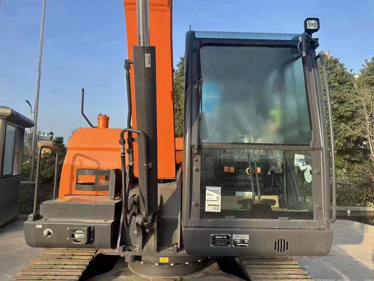 DOOSAN DX75 Mini excavator 7.5 ton - Miniescavatore: foto 5 DOOSAN DX75 Mini excavator 7.5 ton - Miniescavatore: foto 5