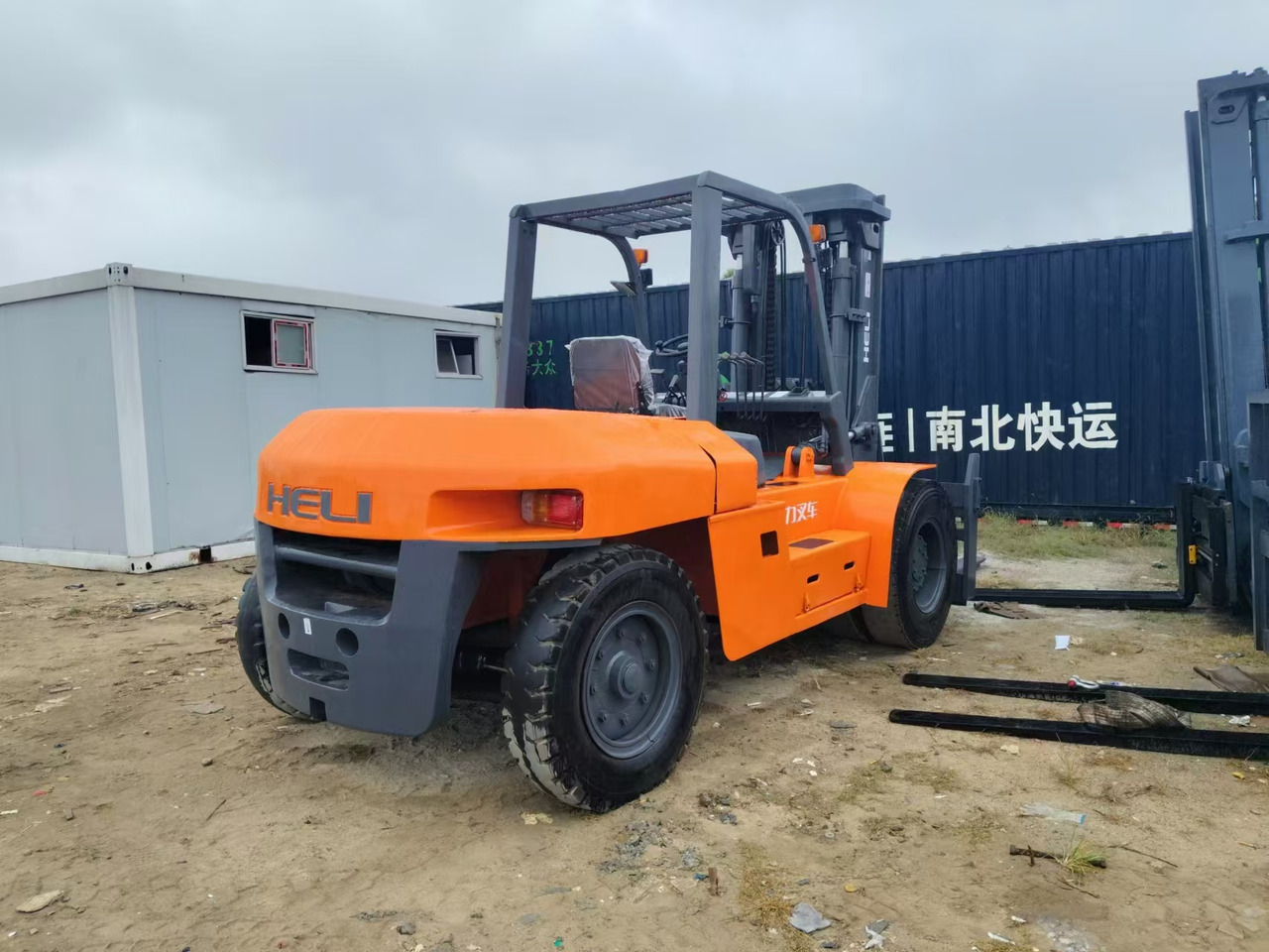 HELI Forklift 10 ton Click for Discount - Carrello elevatore: foto 2 HELI Forklift 10 ton Click for Discount - Carrello elevatore: foto 2