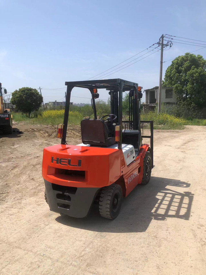 HELI K35 Forklift Click Here for Discount - Carrello elevatore diesel: foto 2 HELI K35 Forklift Click Here for Discount - Carrello elevatore diesel: foto 2