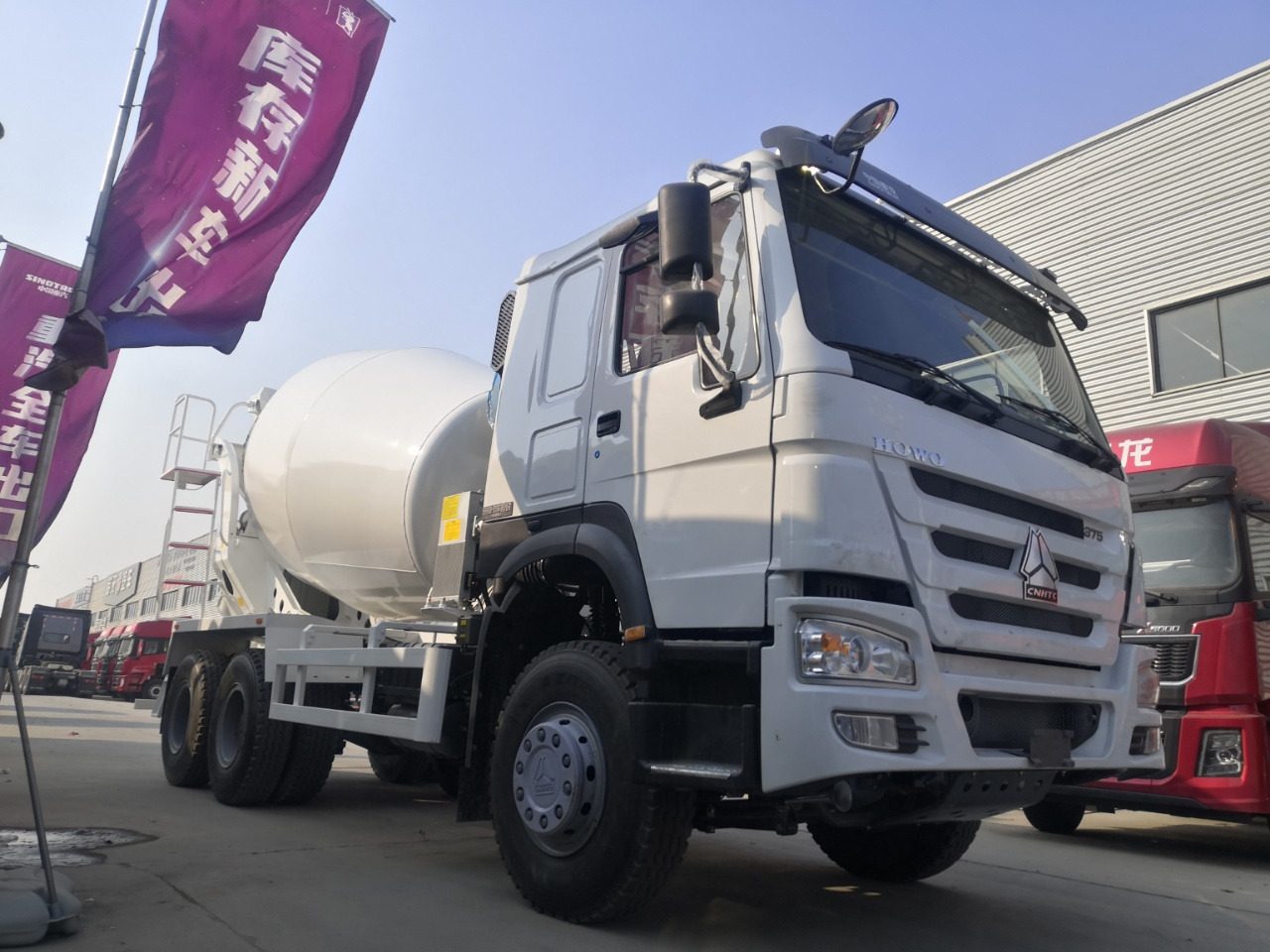 HOWO 10Cube Cement Mixer Truck 6*4 Click Here for Discount - Autobetoniera: foto 1 HOWO 10Cube Cement Mixer Truck 6*4 Click Here for Discount - Autobetoniera: foto 1