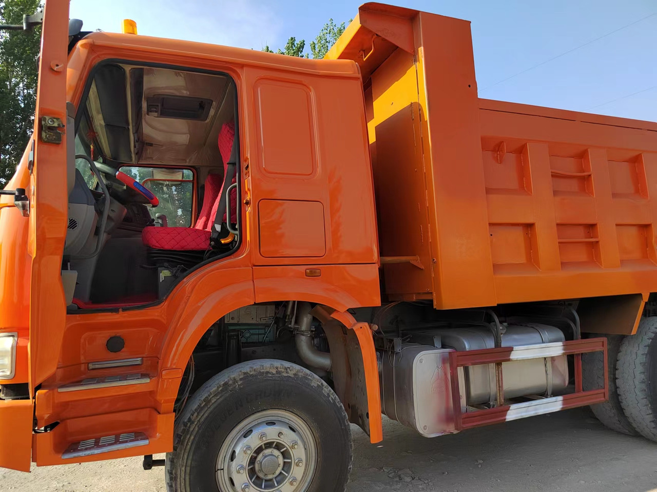 HOWO 371 Dump Truck 6*4 CLick here for Discount - Autocarro ribaltabile: foto 3 HOWO 371 Dump Truck 6*4 CLick here for Discount - Autocarro ribaltabile: foto 3