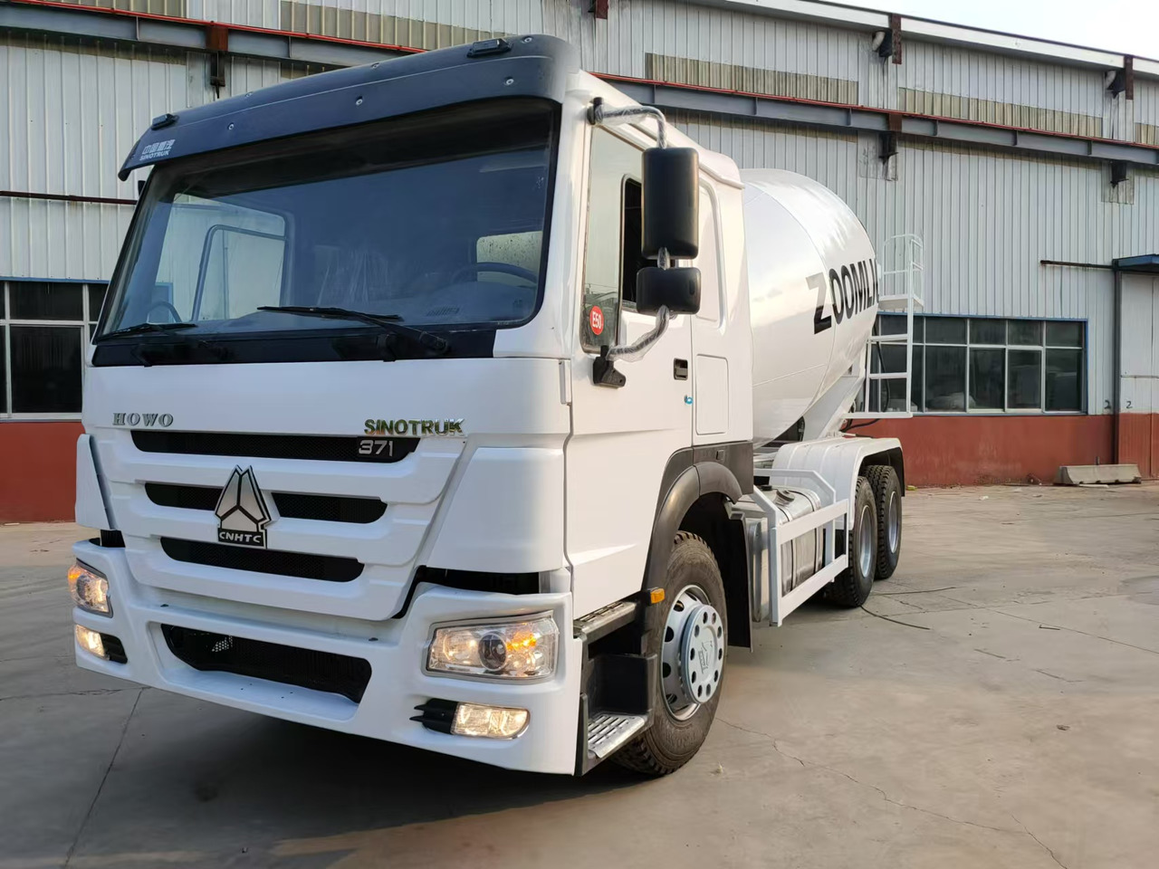HOWO 371HP Concrete Mixer Truck Click for Discount - Autobetoniera: foto 1 HOWO 371HP Concrete Mixer Truck Click for Discount - Autobetoniera: foto 1